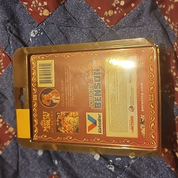 Johnny Benson #10 Valvoline The Muppet Show 25th Anniversary Fozzie Bear Car - Picture 5 of 5